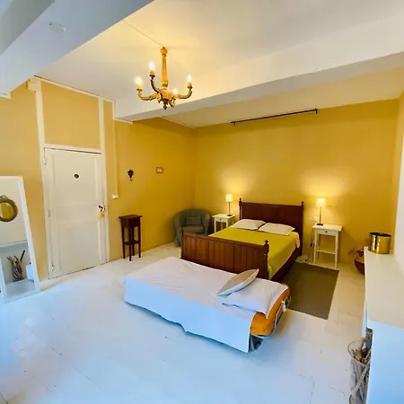 Les Chambres De La Villa Eugenie * Lezignan-Corbieres