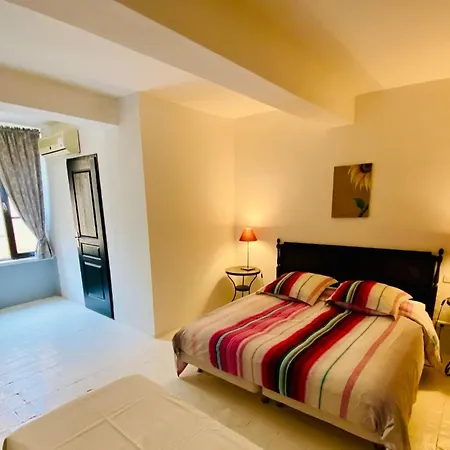 Guest house Les Chambres De La Villa Eugenie Lezignan-Corbieres